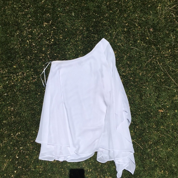 Show me your mumu white off the shoulder dress - Picture 1 of 3